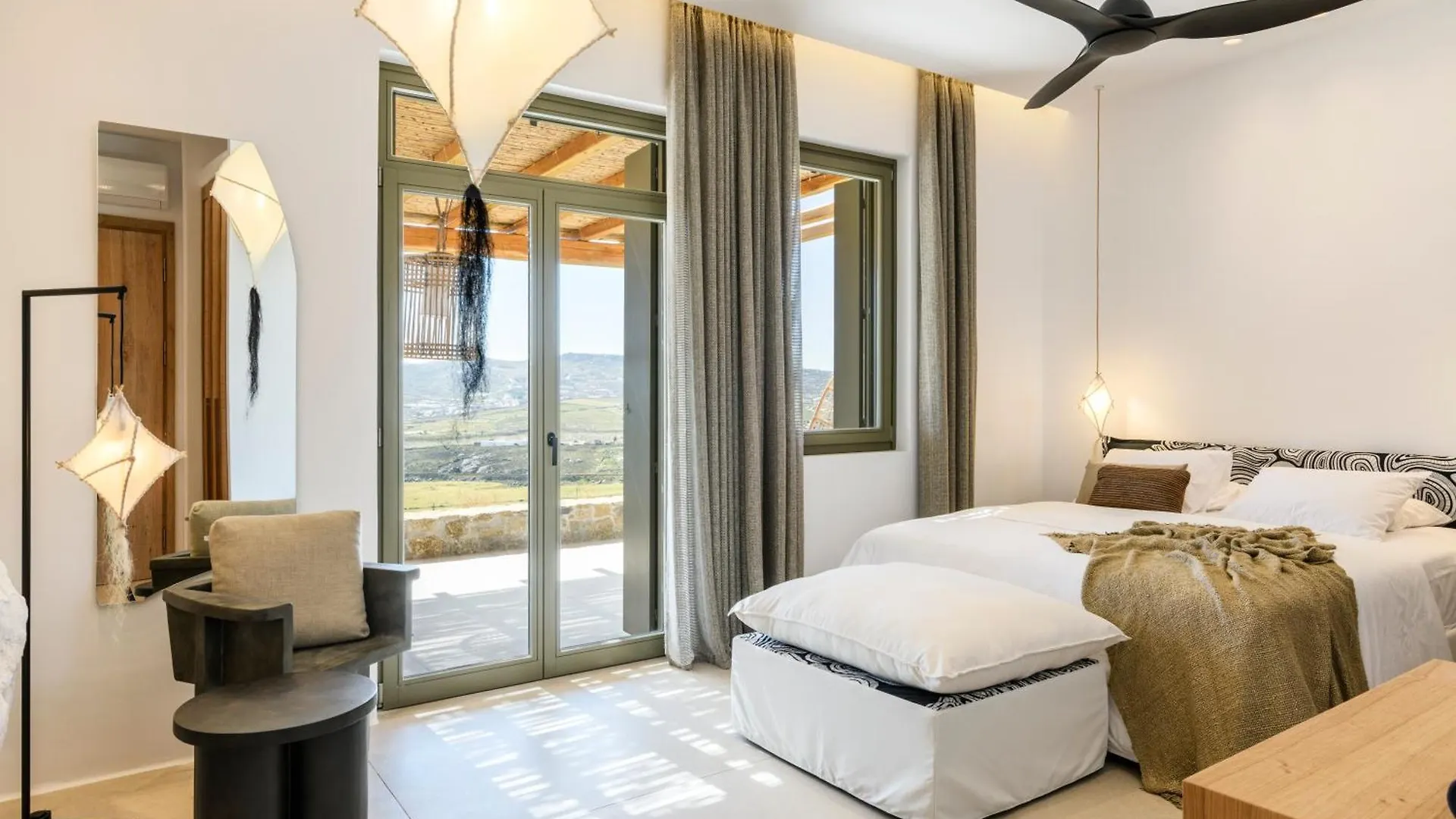 Panormos Bay Suites Luxury Resort 5*, بانورموس ميكونو اليونان