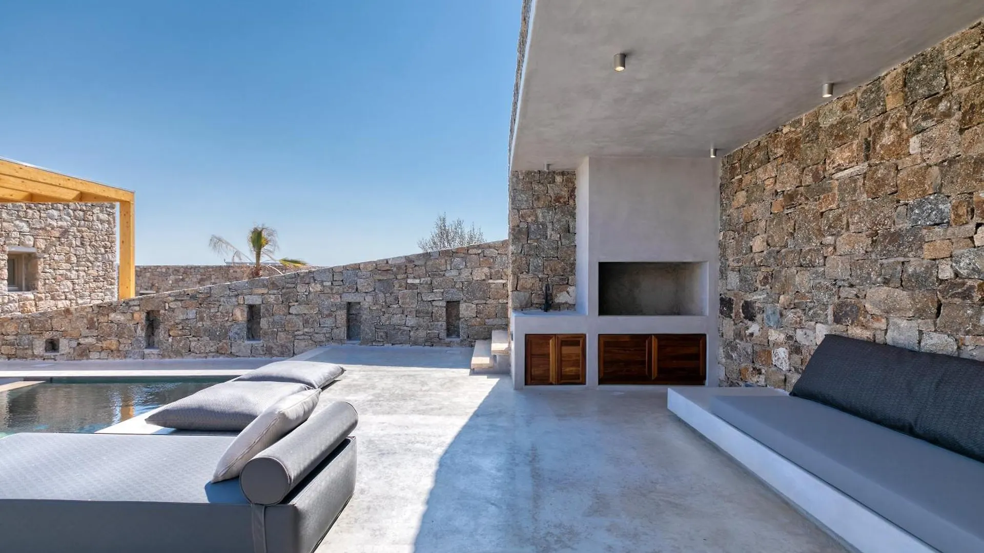 Panormos Bay Suites Luxury Resort 5*, بانورموس ميكونو