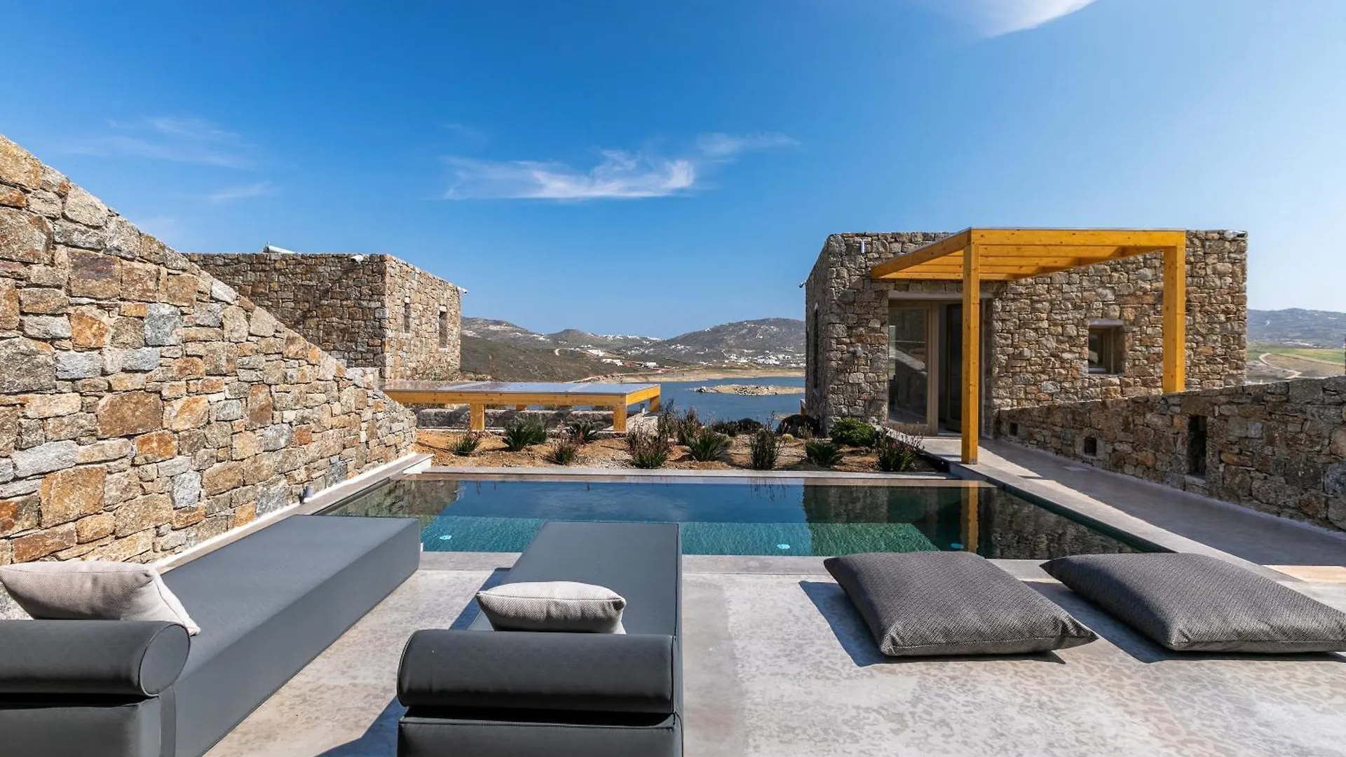 Panormos Bay Suites Luxury Resort فندق بانورموس ميكونو