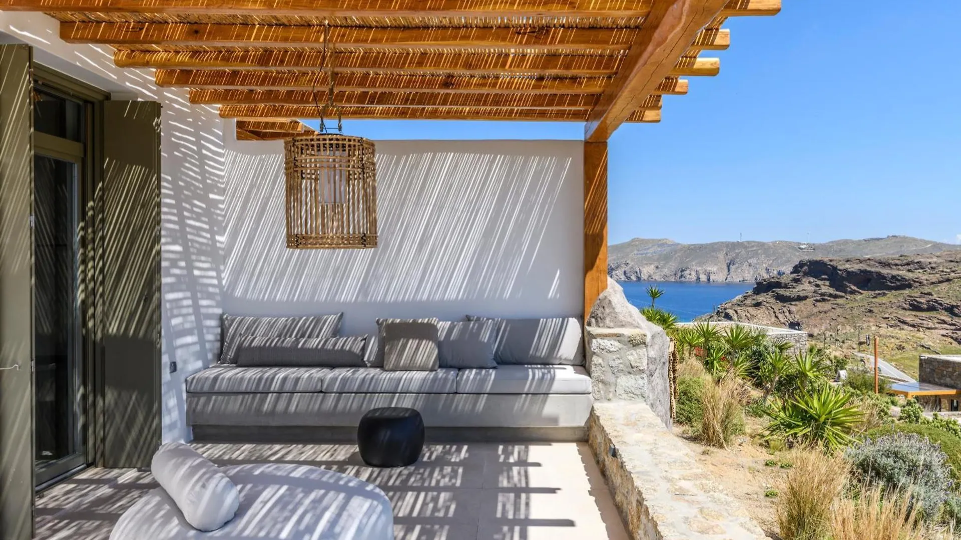 מלון Panormos Bay Suites Luxury Resort