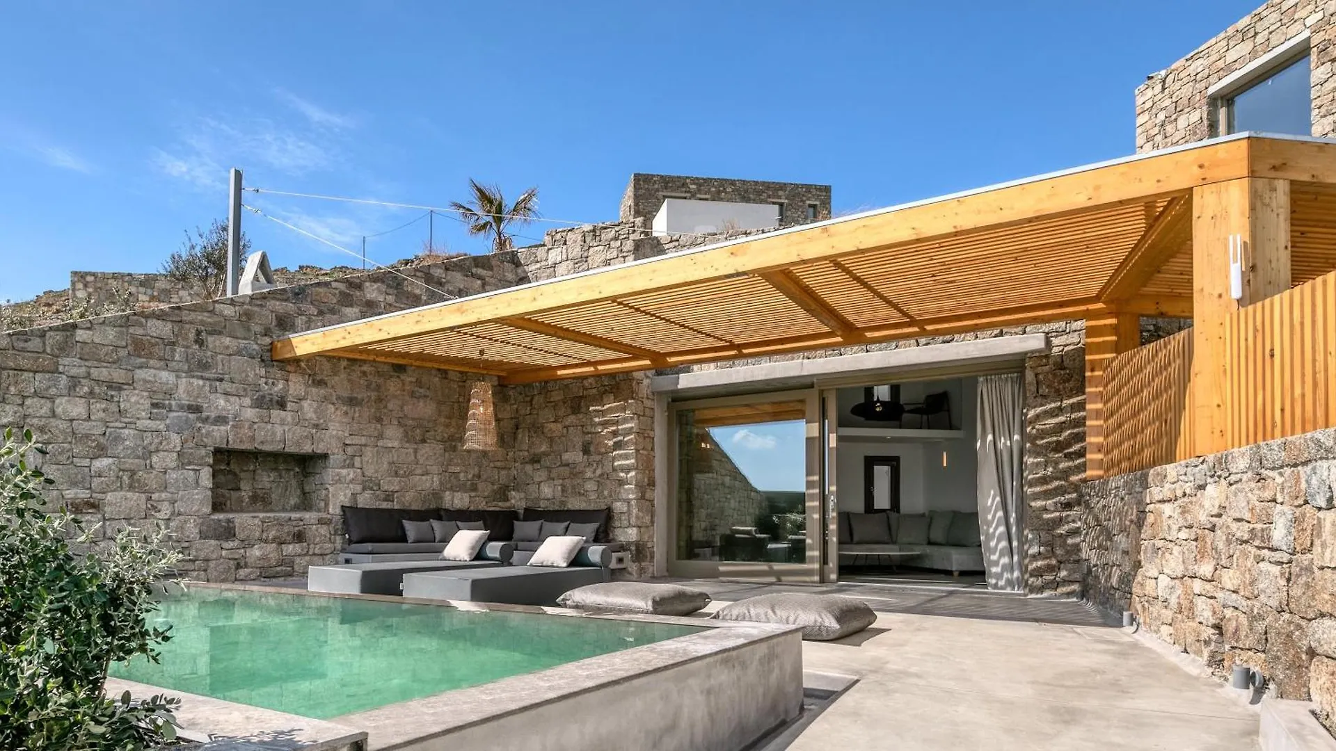 Panormos Bay Suites Luxury Resort מלון